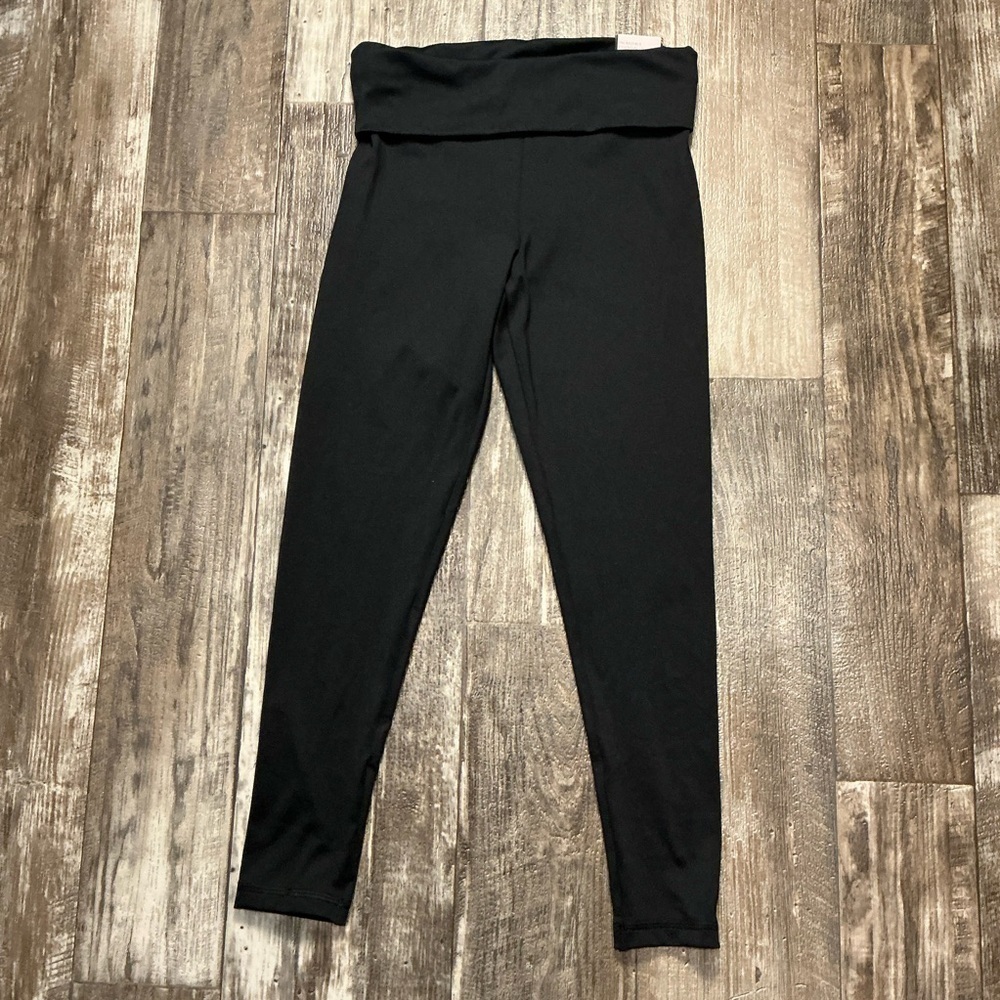 PINK Victoria Secrets Cropped Leggings Size 6 - Picture 9 of 9
